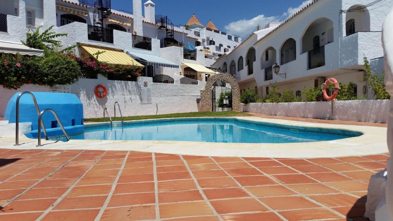 Apartment Verano Azul Nerja Ruang foto